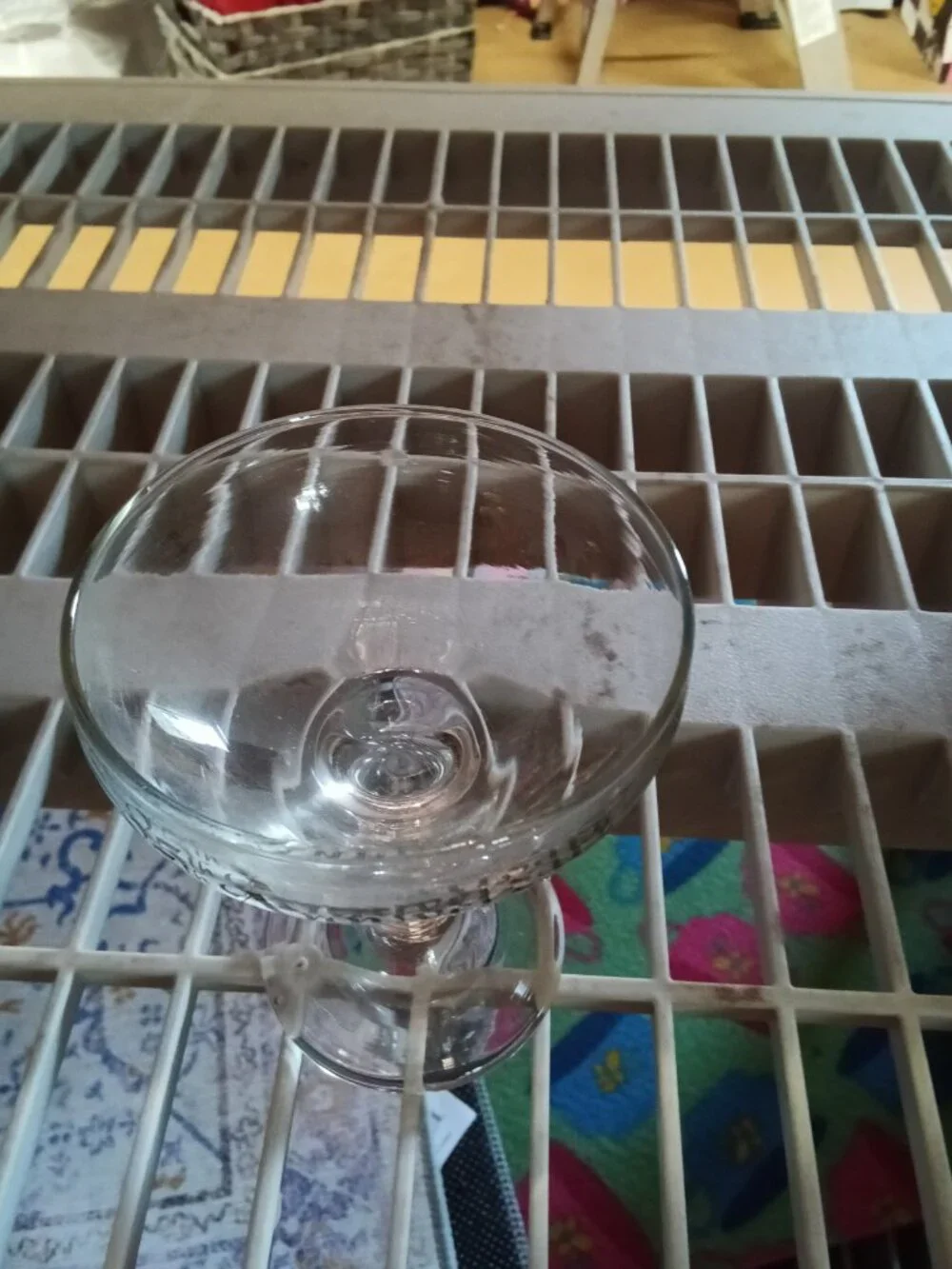 Elegant 25th Anniversary Glass Coupe with Etched Detailing
